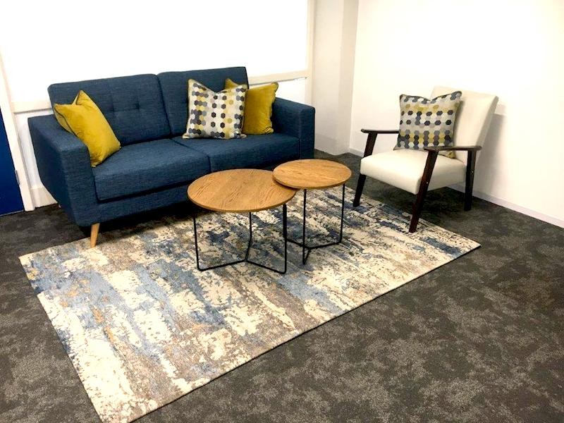 Urban World :: Perfecting a lounge and reception area