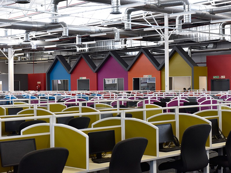 Large Call Centre with Desk Dividers